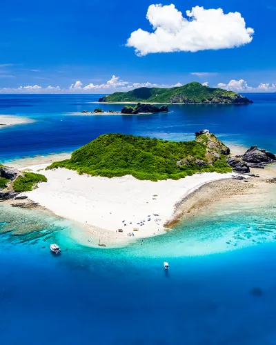 沖縄県嘉比島